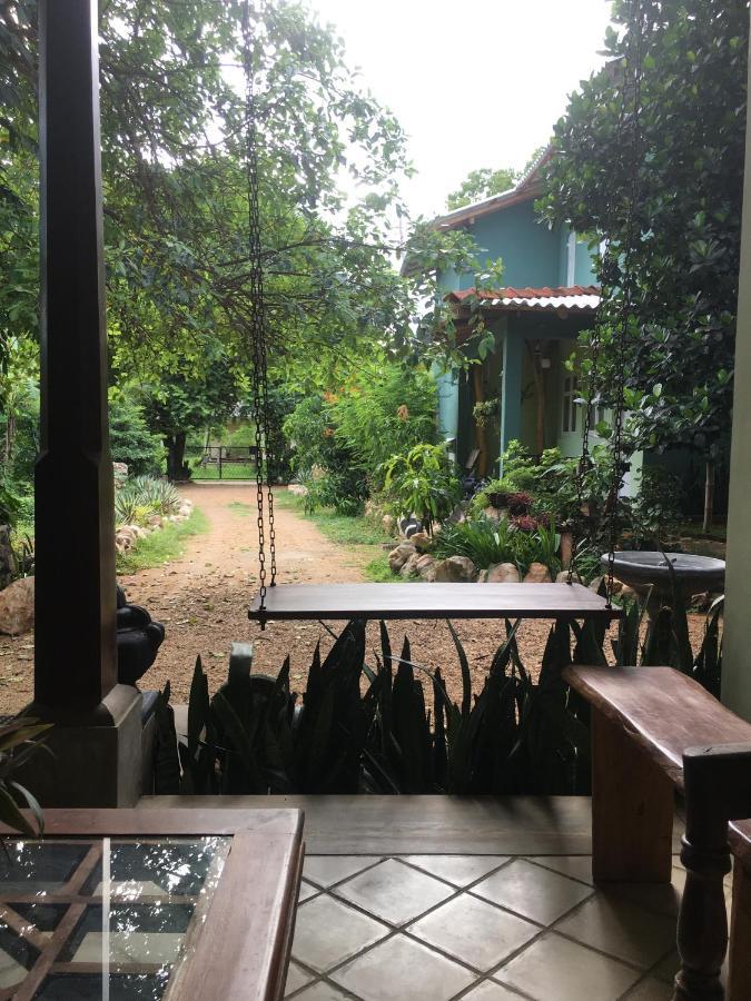 Owls Nest Hotell Udawalawe Exteriör bild